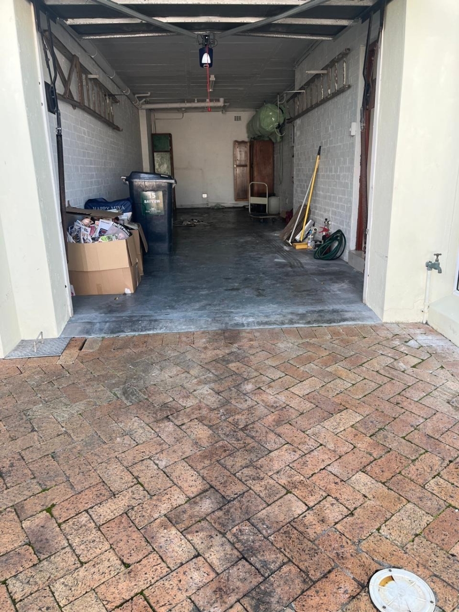 To Let 4 Bedroom Property for Rent in Big Bay Western Cape
